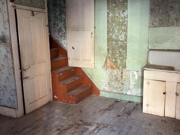 904-906 Greenwich Street, Philadelphia PA 19147