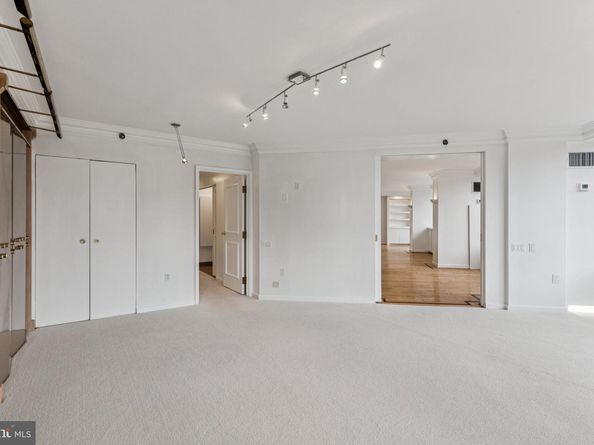 202 W Rittenhouse Square 1106, Philadelphia PA 19103