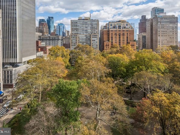 202 W Rittenhouse Square 1106, Philadelphia PA 19103