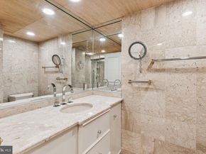 202 W Rittenhouse Square 1106, Philadelphia PA 19103