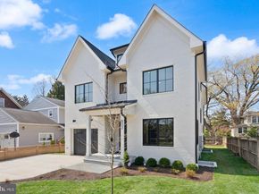 802 N Edgewood Street, Arlington VA 22201
