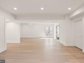 802 N Edgewood Street, Arlington VA 22201