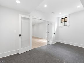 802 N Edgewood Street, Arlington VA 22201