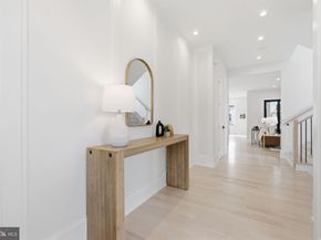 802 N Edgewood Street, Arlington VA 22201