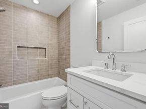 802 N Edgewood Street, Arlington VA 22201