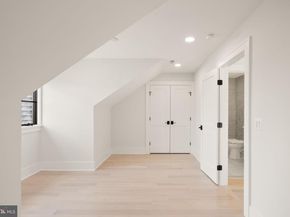 802 N Edgewood Street, Arlington VA 22201