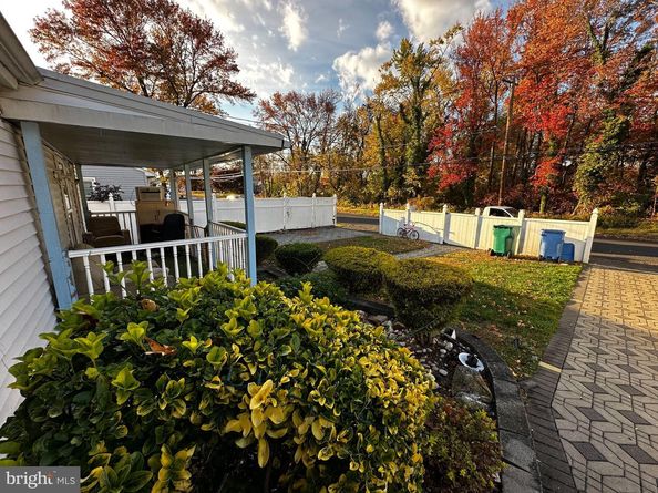 910 Magnolia Avenue, Croydon PA 19021