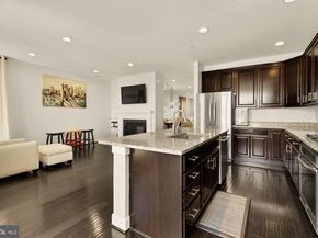 619 Mckenzie Avenue 102, Alexandria VA 22301
