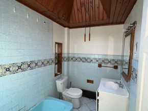 5243 Hawthorne Street, Philadelphia PA 19124