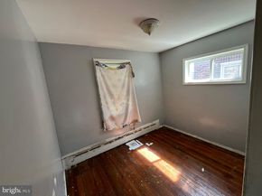 5243 Hawthorne Street, Philadelphia PA 19124