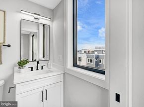 1026 18TH Street NE PH7, Washington DC 20002