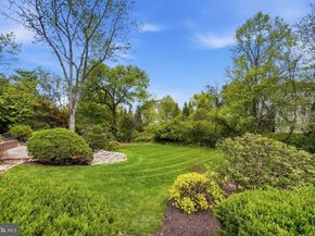 1220 Admiral Zumwalt Lane, Herndon VA 20170