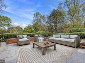 1220 Admiral Zumwalt Lane, Herndon VA 20170