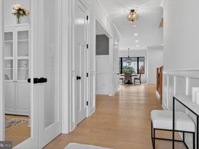 414 N Monroe Street, Arlington VA 22201
