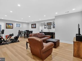 414 N Monroe Street, Arlington VA 22201
