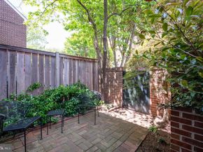 368 N Saint Asaph Street, Alexandria VA 22314