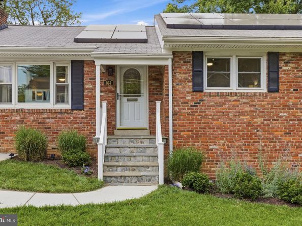874 N Lebanon Street, Arlington VA 22205