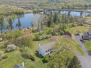 3 Waterwheel Court, New Hope PA 18938