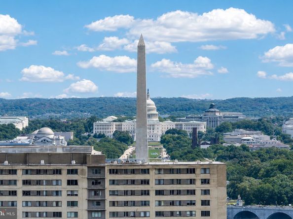 1301 N Courthouse Road 1803, Arlington VA 22201