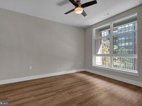 1761 Old Meadow Road 221, Mclean VA 22102