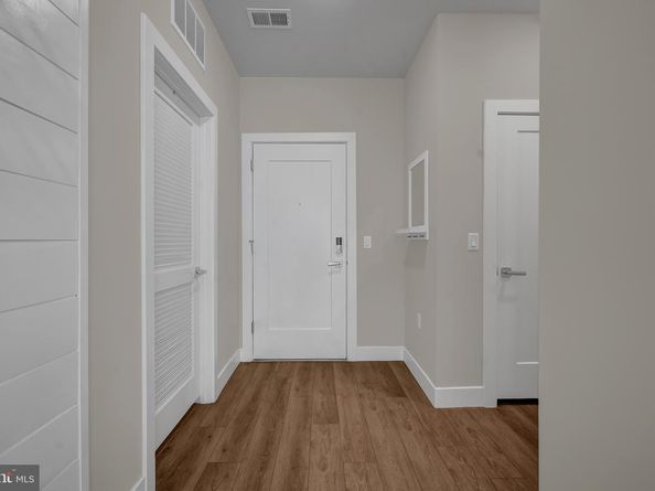 1761 Old Meadow Road 221, Mclean VA 22102