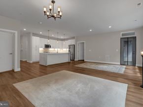 1761 Old Meadow Road 221, Mclean VA 22102