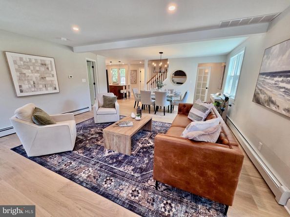 123 Ridley Drive, Wallingford PA 19086