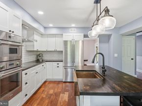 5 Canal Run E, Washington Crossing PA 18977