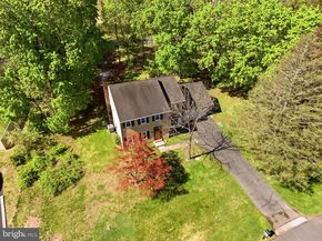 5 Canal Run E, Washington Crossing PA 18977