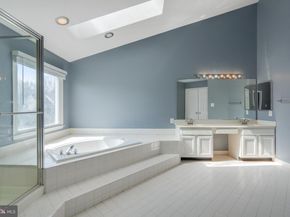 21143 Mayapple Place, Sterling VA 20164