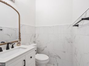 21143 Mayapple Place, Sterling VA 20164