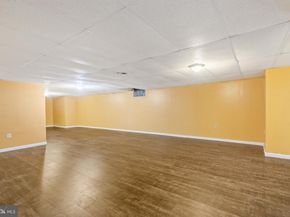 21143 Mayapple Place, Sterling VA 20164
