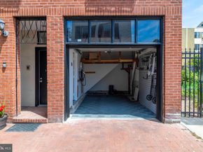 1133 Waverly Street, Philadelphia PA 19147