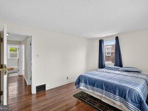 153 Earl Lane, Hatboro PA 19040