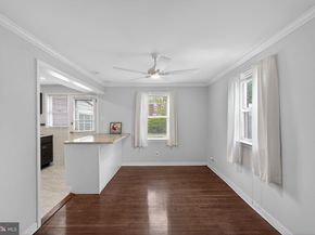 153 Earl Lane, Hatboro PA 19040