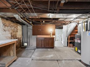 153 Earl Lane, Hatboro PA 19040