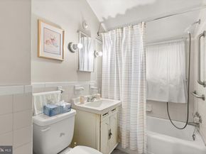 805 50TH Place NE, Washington DC 20019