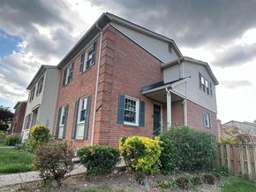 4524 Windsor Arms Court, Annandale VA 22003