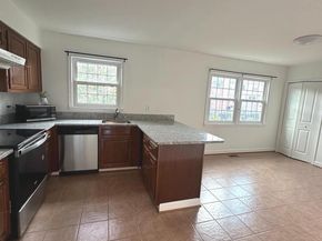 4524 Windsor Arms Court, Annandale VA 22003