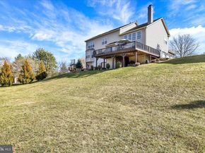 1283 Clearview Drive, Yardley PA 19067