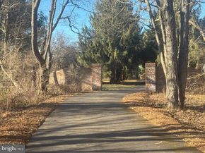 196 Aqueduct Road, Washington Crossing PA 18977