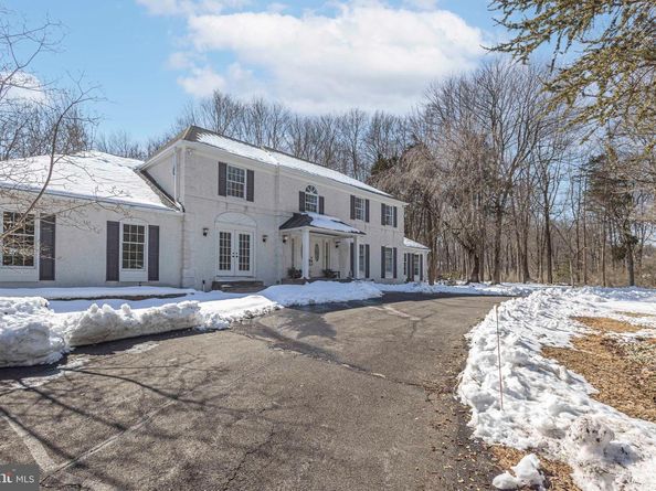 196 Aqueduct Road, Washington Crossing PA 18977