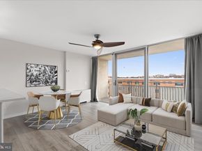 1301 S Arlington Ridge Road 609, Arlington VA 22202