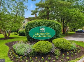 275 Drummers Lane 275, Wayne PA 19087