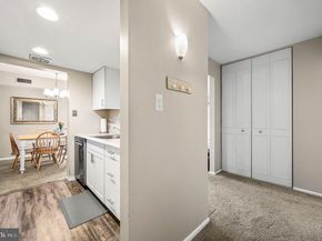 275 Drummers Lane 275, Wayne PA 19087