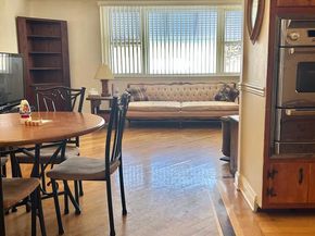 1734 Strahle Street, Philadelphia PA 19152