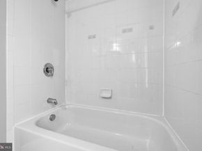 907 8TH Street NE, Washington DC 20002