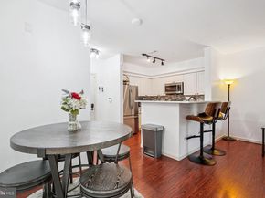 2204 Westcourt Lane 116, Herndon VA 20170