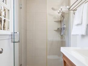 202 Glen Avenue SW, Vienna VA 22180