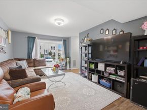 1042 Tottenham Court, Sterling VA 20164